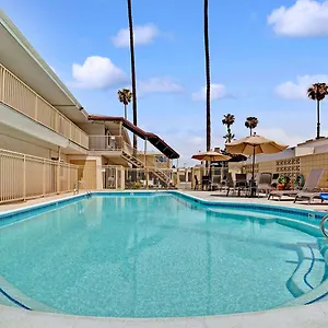 Super 8 By Wyndham Angeles-culver Area Otel Los Angeles